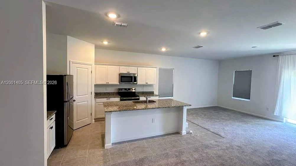 3 bed, 1662 sqft, $2,250 — Photo 1