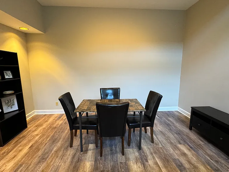 917 Madison St #15 — Photo 26