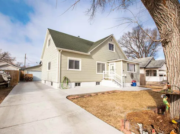 606 E 6th St, McCook, NE 69001