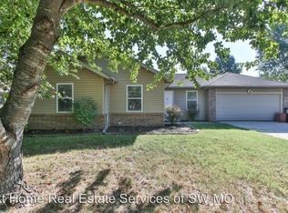 5782 S Ferguson Ave, Springfield, MO 65810