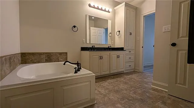 9725 Kinglet Dr — Photo 39