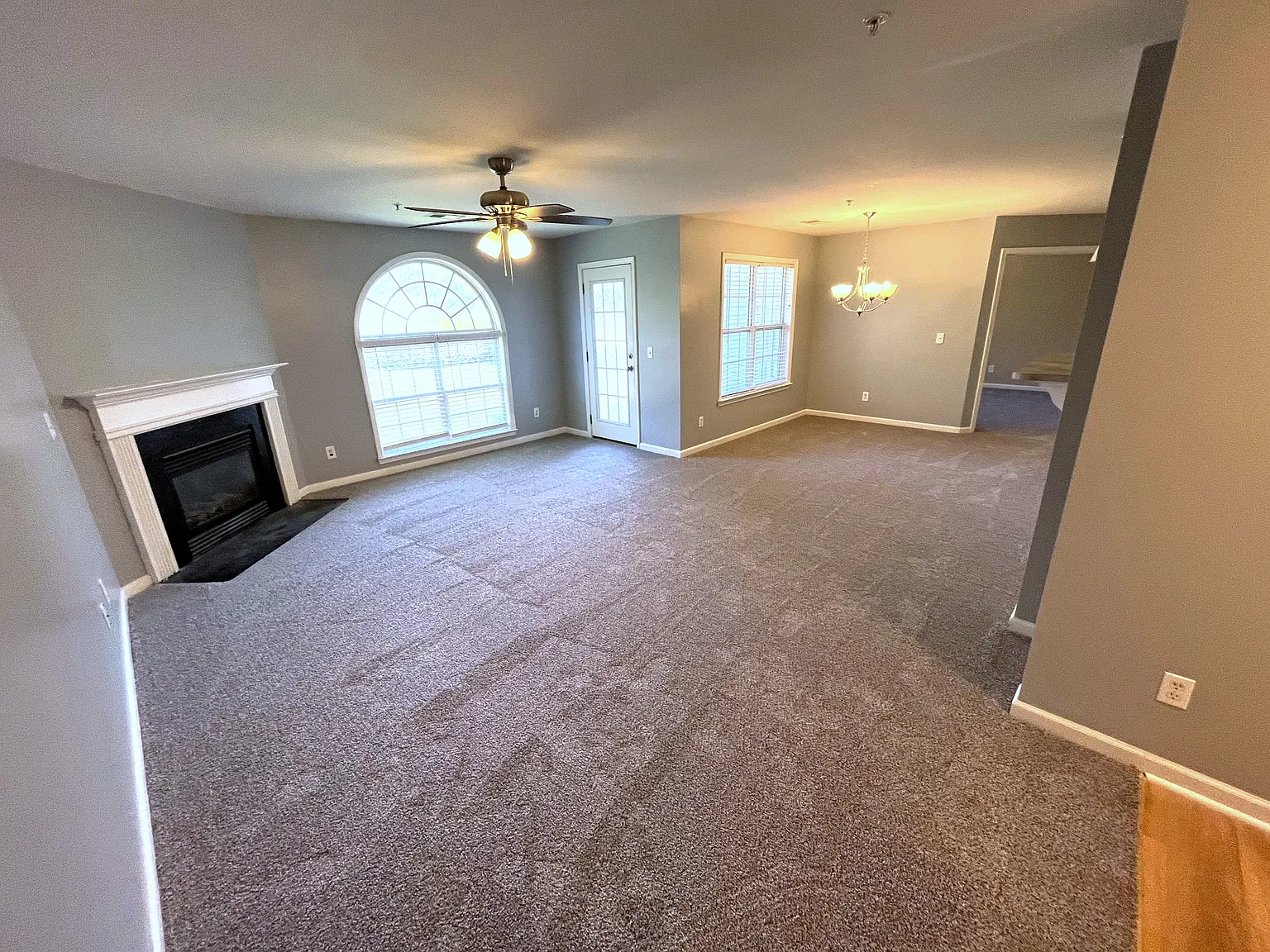 2 bed, 1155 sqft, $1,395 — Photo 4