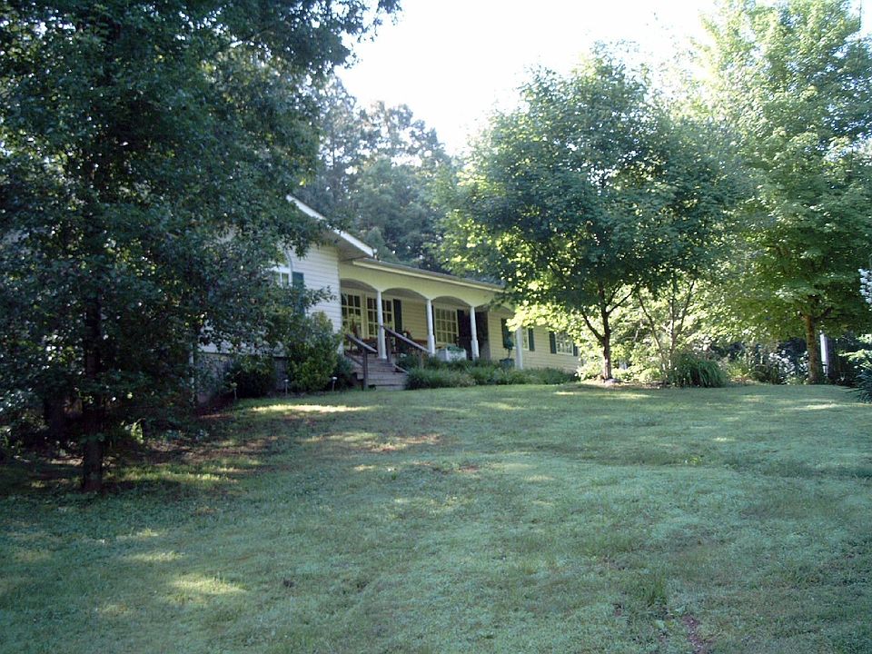 Private, park-like 7.3 acres