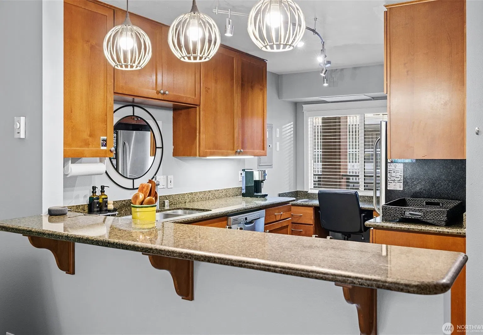 1 bed, 648 sqft, $2,375 — Photo 4