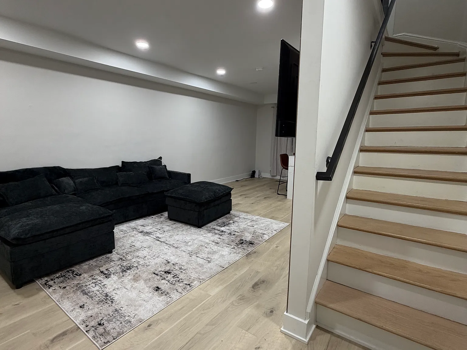 2 bed, 1248 sqft, $2,200 — Photo 2