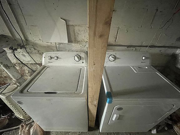3rd image of 1636 Milburn Ave #2