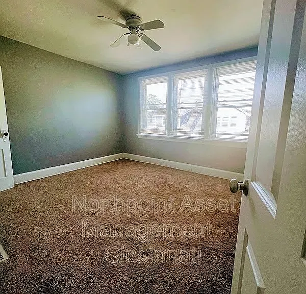 3646 Besuden Ct — Photo 3