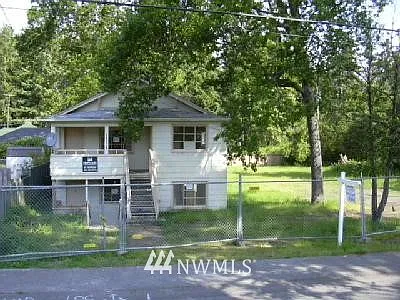 14518 Portland Avenue SW photo 1