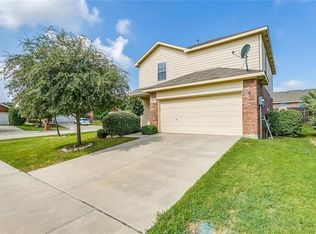 12101 Thicket Bend Dr, Fort Worth, TX 76244