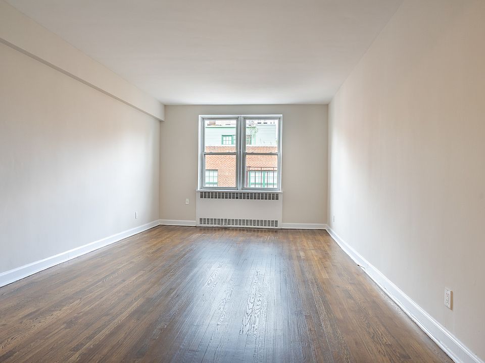 1st image of 780 Greenwich St #H4