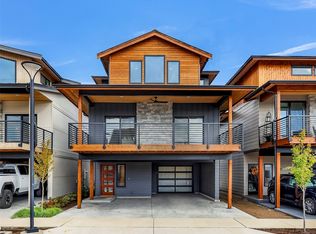 207 Riverwalk Dr, Lynden, WA