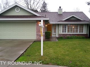 6810 Paseo Del Sol Way, Elk Grove, CA 95758