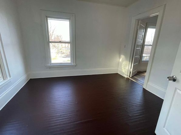 328 Tompkins St APT 2