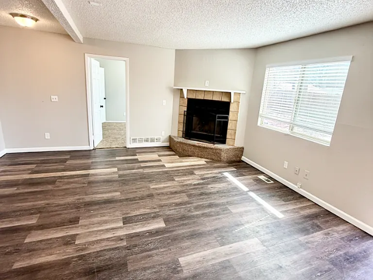 2609 E Dale St. — Photo 10