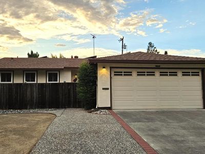 654 Lola Lane, Mountain View, CA, 94040