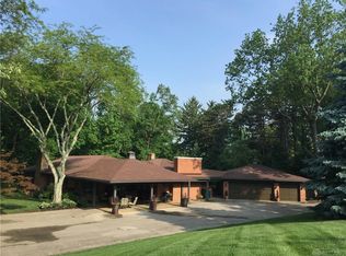 3921 Stonehaven Rd, Dayton, OH 45429