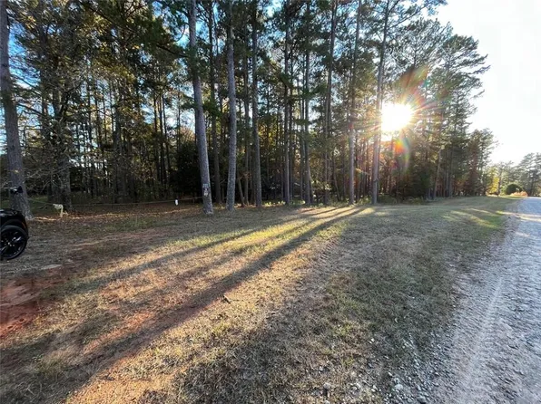 1220 Red Rd, White Plains, GA 30678