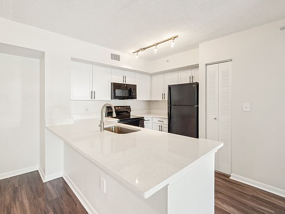 5th image of 3641 SW Coquina Cove Way #3-203