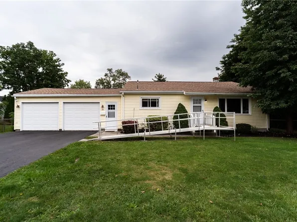 20 Warren St, Batavia, NY 14020