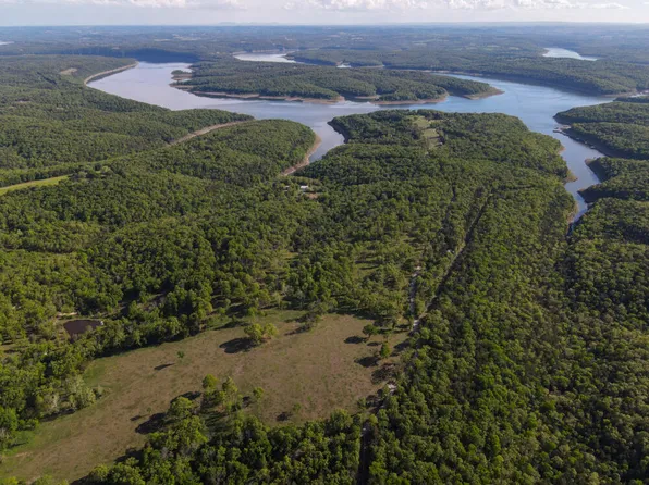 000 Barton Road, Cedarcreek, MO 65627