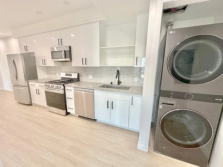 11500 Culver Blvd #401 — Photo 2
