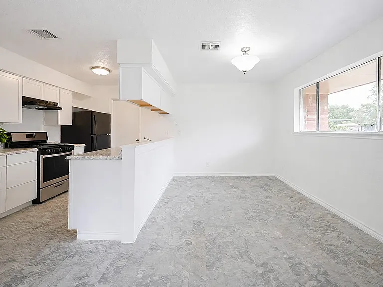 4902 Scott Reef St — Photo 11