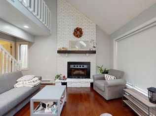 9 Oakwood Ct, Lake Ariel, PA 18436