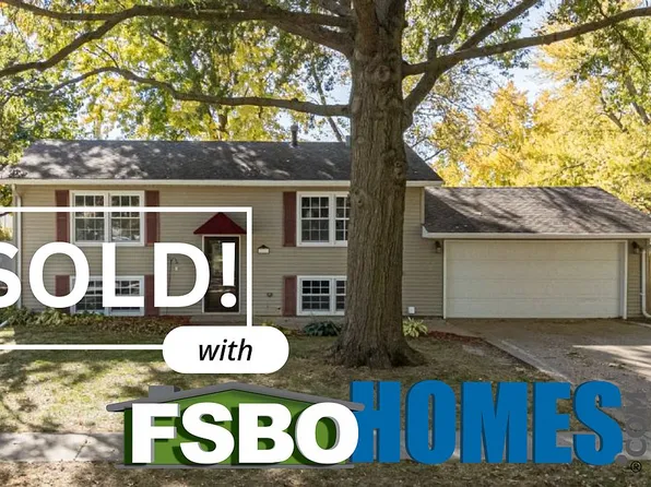317 W Spring St, Eldridge, IA 52748