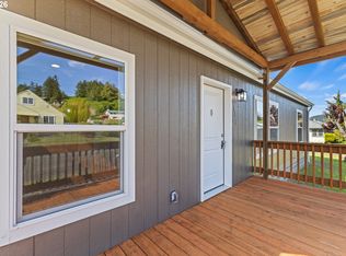 1314 Bothwick St, Myrtle Point, OR 97458
