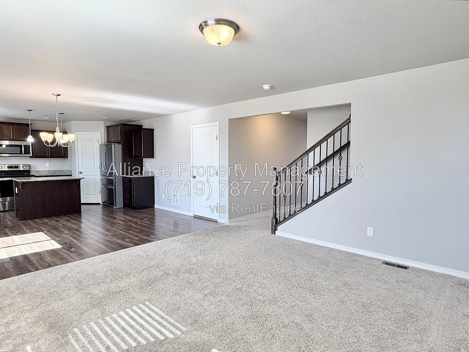 4 bed, 3.5 bath, 3190 sqft, $2,495 — Photo 3