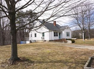 205 Brookfield Rd, Sturbridge, MA 01566