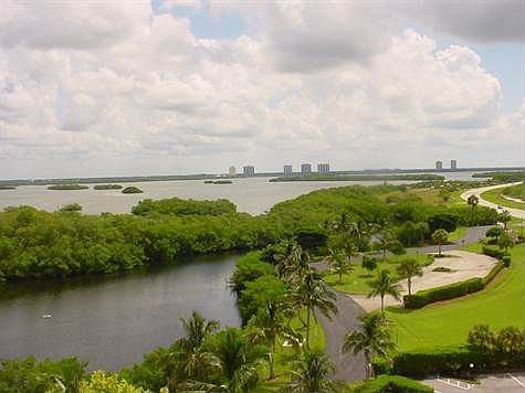 4th image of 8701 Estero Blvd Unit 706