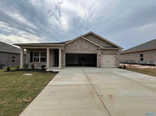 210 Antler Ridge Dr, Huntsville, AL 35811