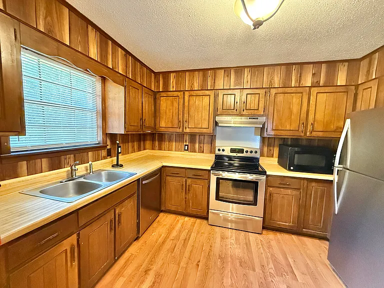 6047 Old Highway 45 — Photo 19