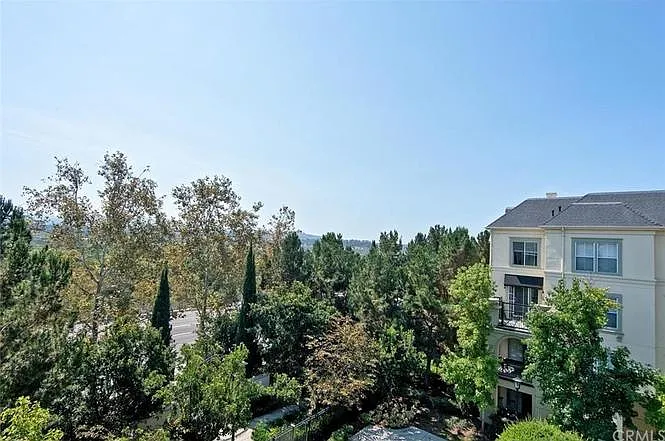 3460 Watermarke Pl — Photo 26
