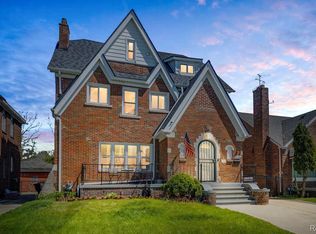 17134 Pennington Dr, Detroit, MI 48221