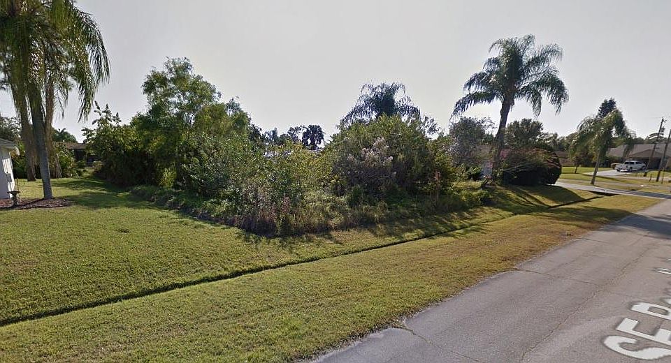 1st image of 2071 SE Benedictine Street
