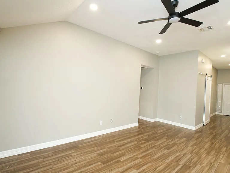 2710 Sockeye Dr — Photo 7