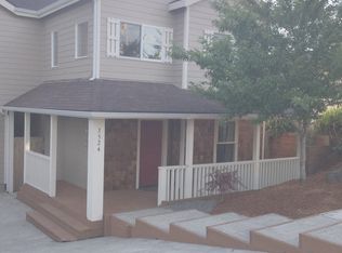3524 Ash St, North Bend, OR 97459