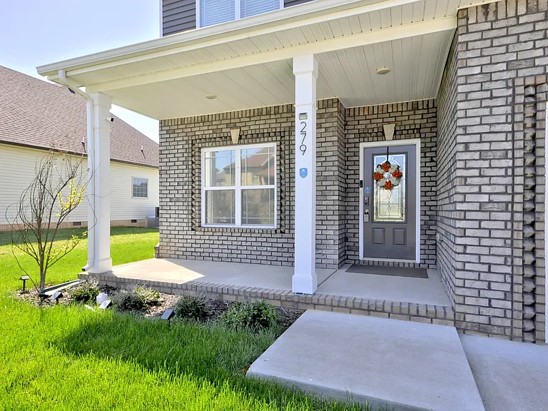 279 Bluebriar Trce — Photo 3