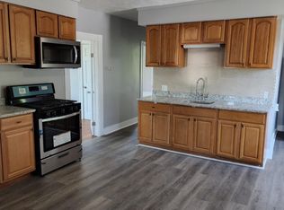 16 West St FLOOR 3, Fitchburg, MA 01420