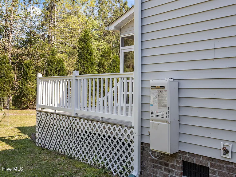 164 Bay View Dr — Photo 36