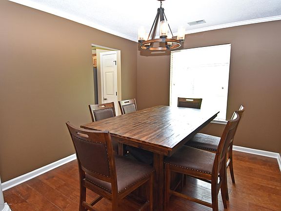 2nd image of 5875 Landau Dr