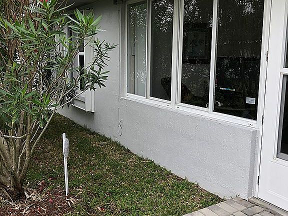 4th image of 682 Sweetwater Way E
