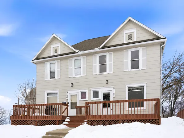 108-110 E Iroquois St, Freeport, IL 61032