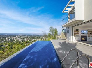 3865 Beverly Ridge Dr, Sherman Oaks, CA 91423