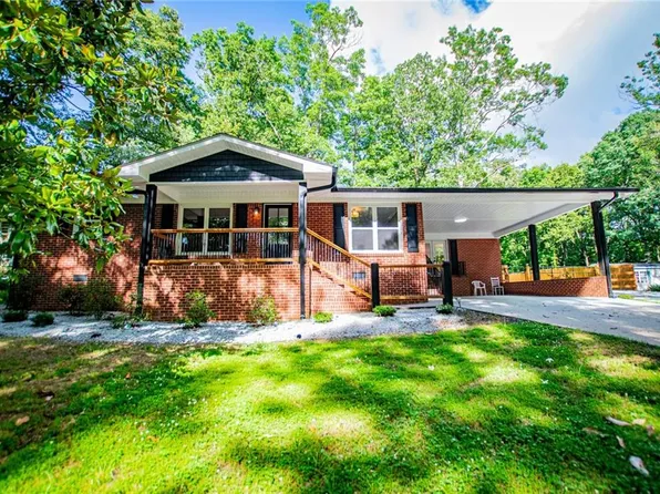 41 Reynolds St, Bremen, GA 30110