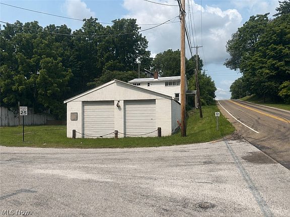 3rd image of 2682 E Turkeyfoot Lake Rd