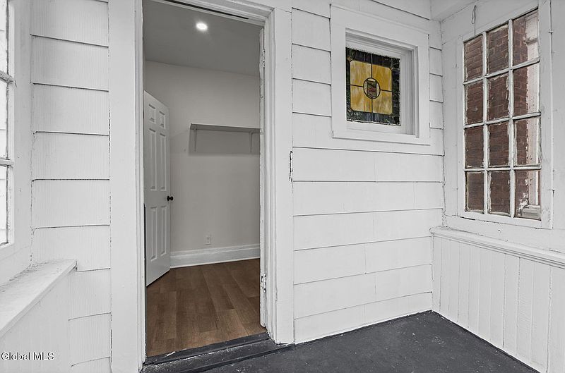 3rd image of 31 Bertha Street
