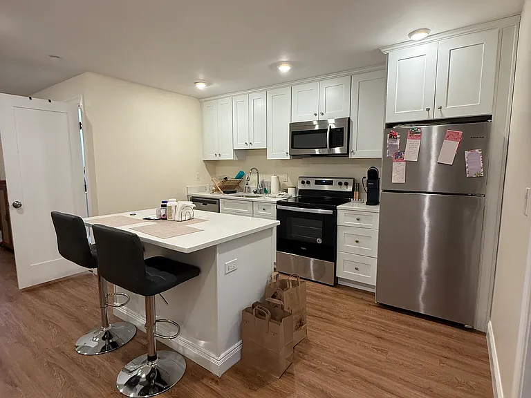338 Tappan St #B — Photo 6